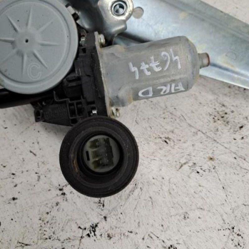 Leve vitre electrique arriere droit TOYOTA RAV4 4