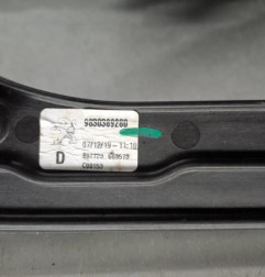 Leve vitre electrique avant droit PEUGEOT 3008 2 Photo n°1