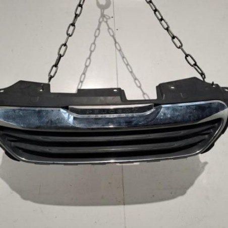 Calandre PEUGEOT 108 Photo n°1