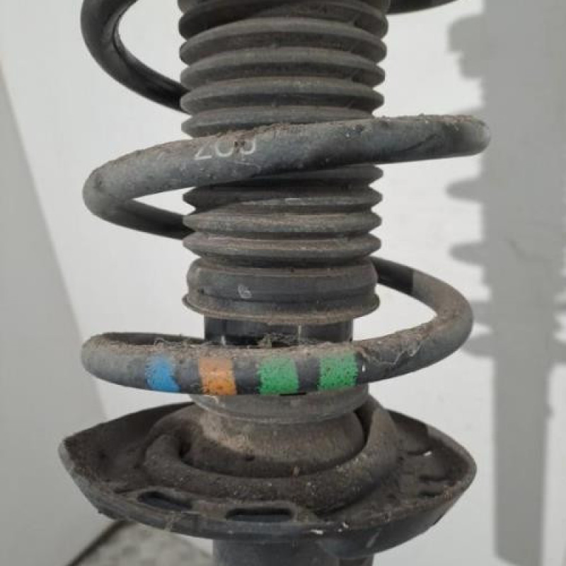 Amortisseur avant droit VOLKSWAGEN BEETLE 2