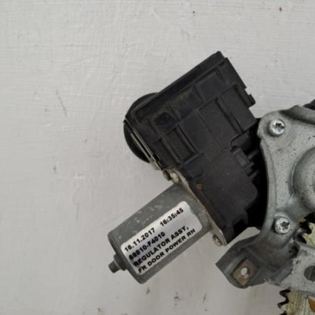 Leve vitre electrique avant droit TOYOTA C-HR 1 Photo n°1