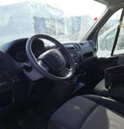 Moteur essuie glace avant RENAULT MASTER 3 Photo n°8