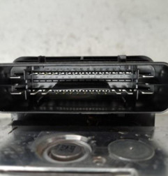 Bloc ABS (freins anti-blocage) FORD FIESTA 7 Photo n°3