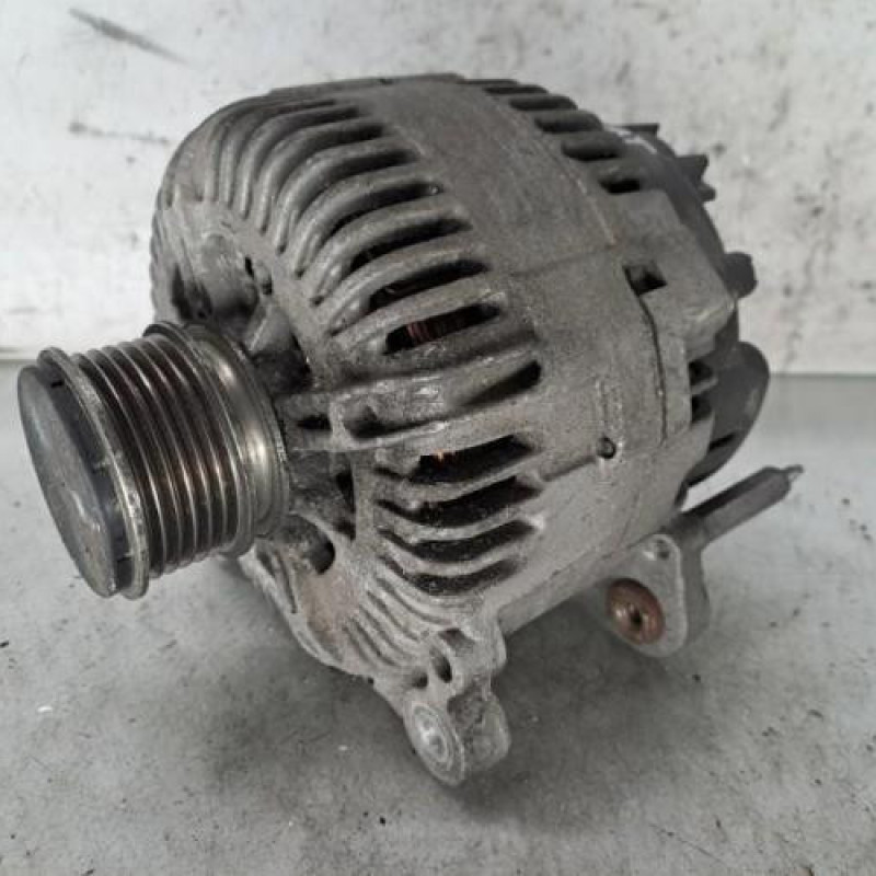 Alternateur VOLKSWAGEN PASSAT 5