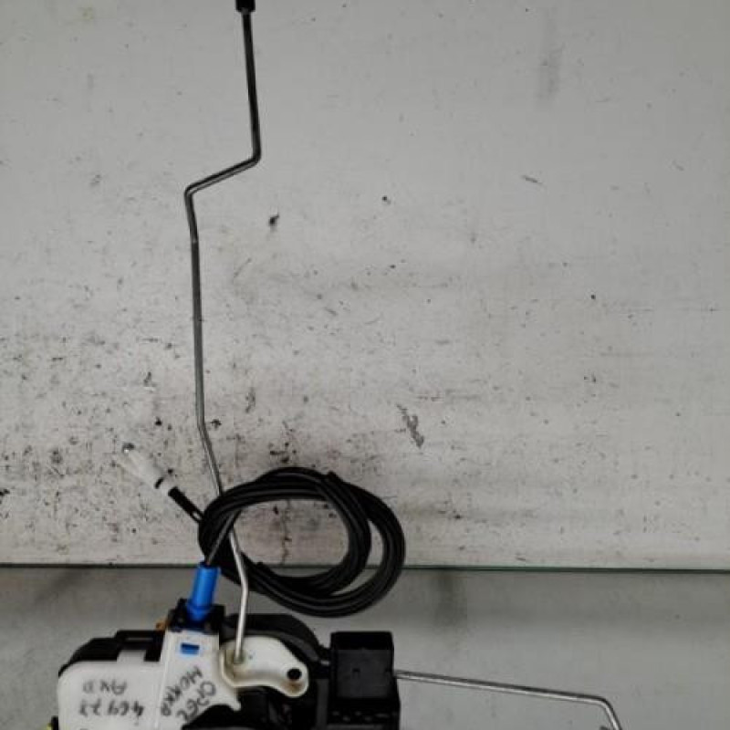 Serrure avant droit OPEL MOKKA 1