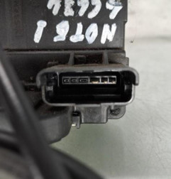 Serrure avant gauche NISSAN NOTE 1 Photo n°4