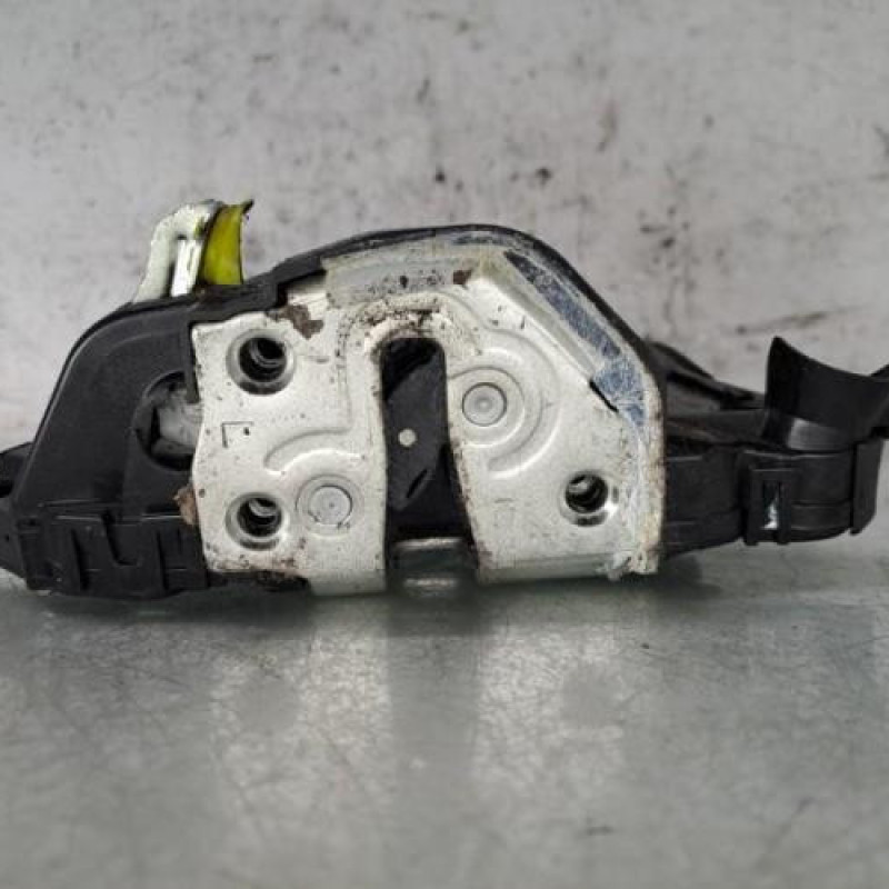 Serrure avant gauche DAIHATSU MATERIA