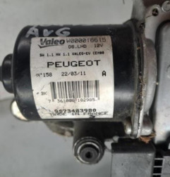 Moteur essuie glace avant gauche PEUGEOT RCZ Photo n°1