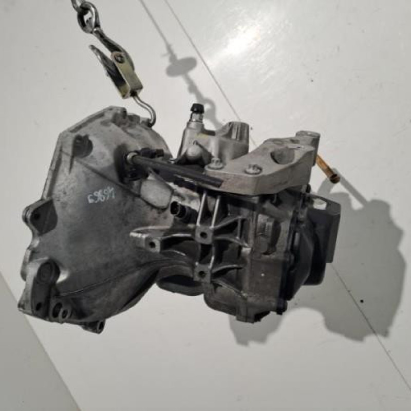 Boite de vitesses OPEL CORSA D
