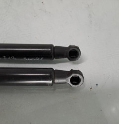 Verin de coffre PEUGEOT 3008 2 Photo n°4