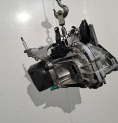 Boite de vitesses RENAULT CLIO 4 Photo n°3