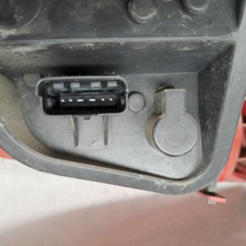 Feu arriere principal droit (feux) RENAULT CLIO 3