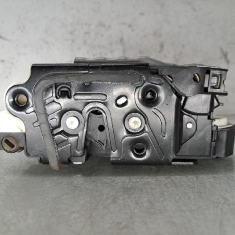 Serrure avant droit VOLKSWAGEN GOLF 7