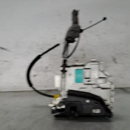 Serrure avant droit AUDI A1 1