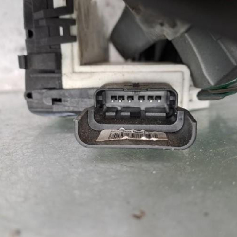 Serrure avant droit PEUGEOT PARTNER 2