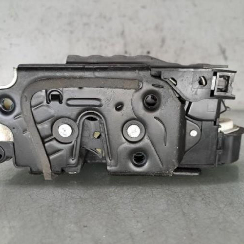 Serrure avant droit SEAT LEON 3