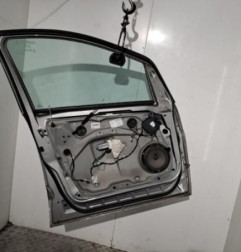 Porte avant gauche MERCEDES CLASSE B 245 Photo n°1