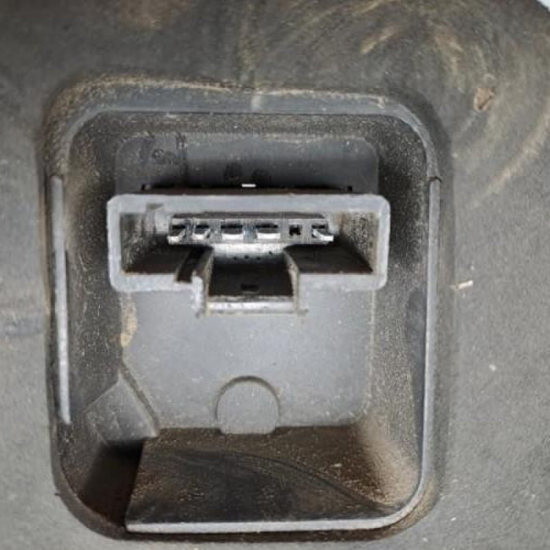 Platine feu arriere gauche DACIA LOGAN 1