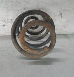 Ressort de suspension arriere gauche RENAULT CLIO 3 Photo n°1