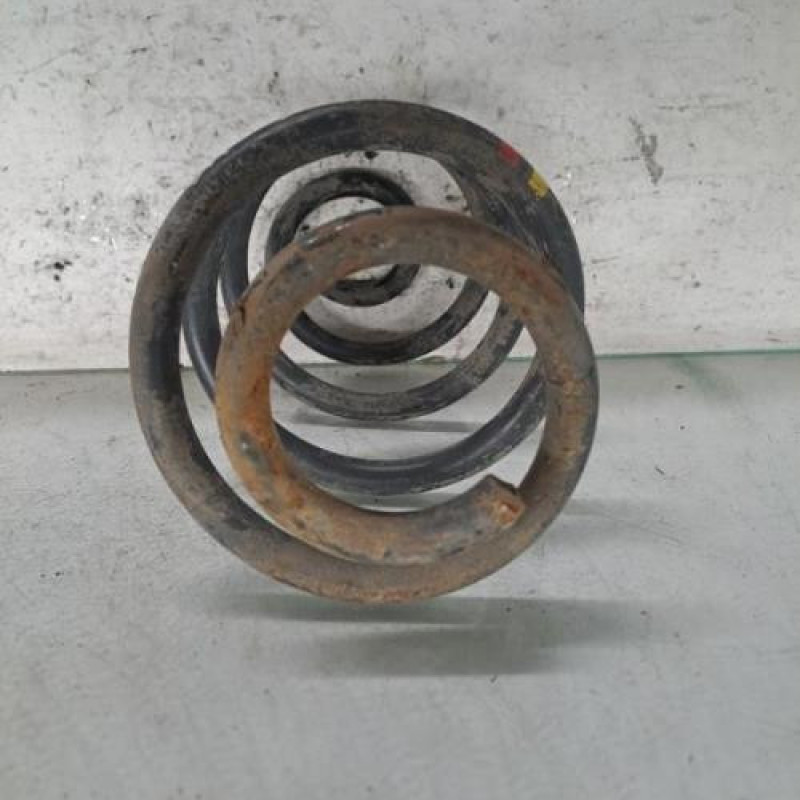 Ressort de suspension arriere gauche RENAULT CLIO 3