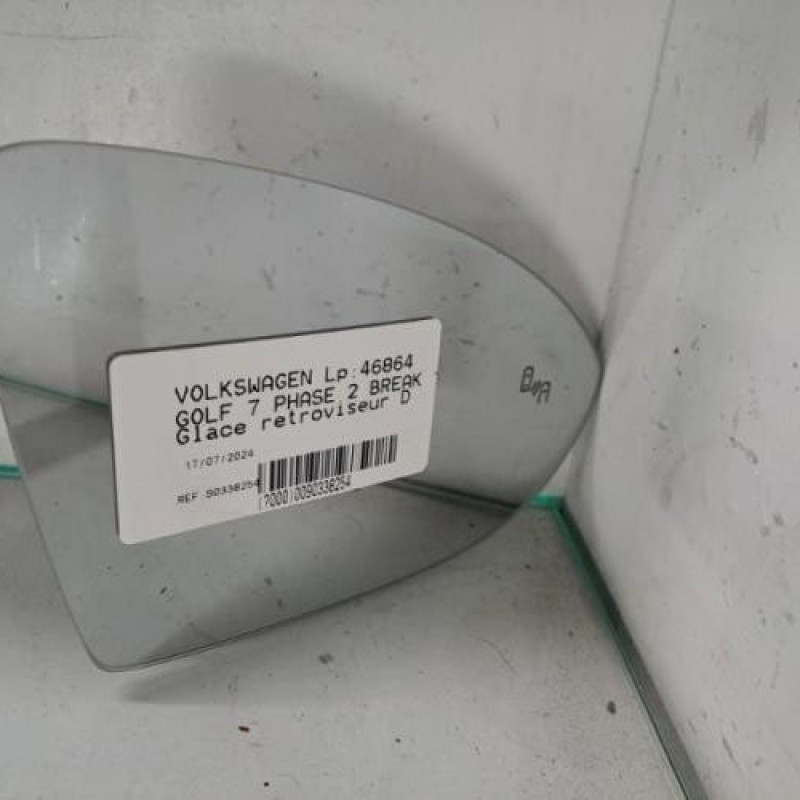 Glace retroviseur droit VOLKSWAGEN GOLF 7