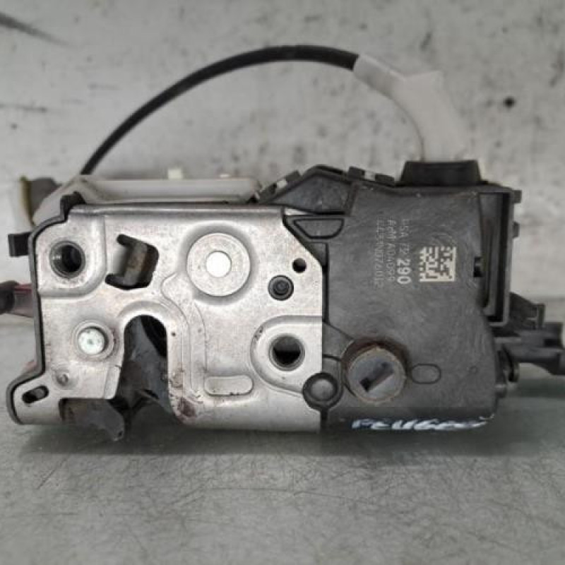 Serrure avant droit PEUGEOT 5008 1