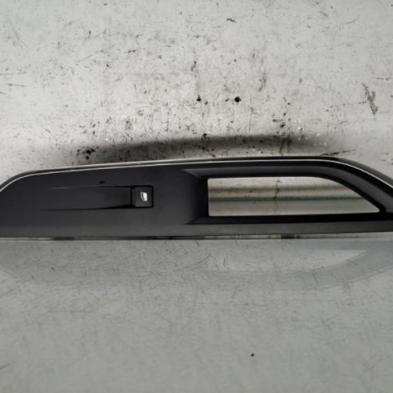 Interrupteur de leve vitre avant droit PEUGEOT 3008 2