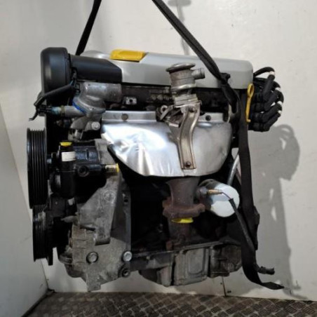 Moteur OPEL TIGRA 1