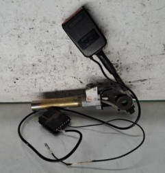 Attache ceinture avant gauche RENAULT MEGANE 1 Photo n°1