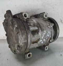 Compresseur clim RENAULT CLIO 2 Photo n°1