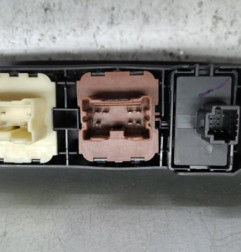 Interrupteur de leve vitre avant gauche RENAULT ZOE 1