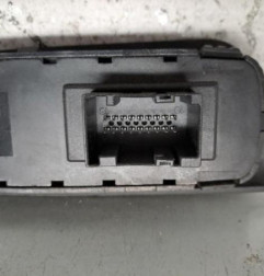 Interrupteur de leve vitre avant gauche FIAT STILO Photo n°1