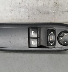 Interrupteur de leve vitre avant gauche PEUGEOT 308 1 Photo n°3