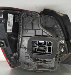 Feu arriere principal droit (feux) VOLKSWAGEN POLO 5 Photo n°4