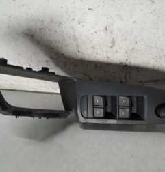 Interrupteur de leve vitre avant gauche AUDI A4 3 Photo n°1