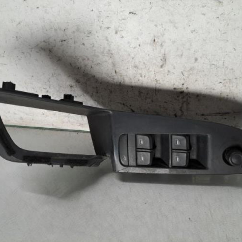 Interrupteur de leve vitre avant gauche AUDI A4 3