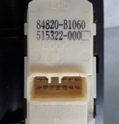 Interrupteur de leve vitre avant gauche DAIHATSU MATERIA Photo n°1