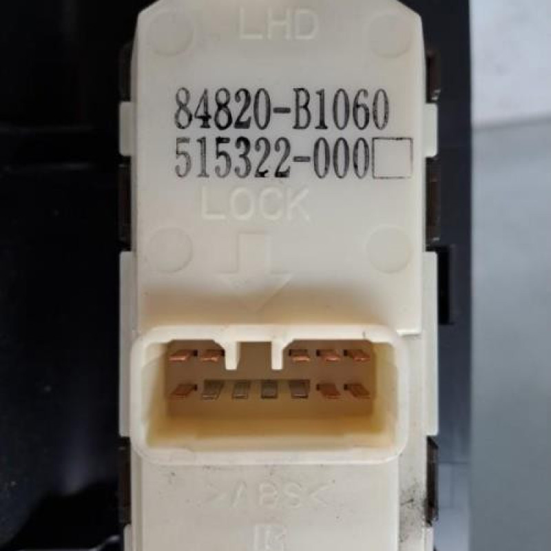 Interrupteur de leve vitre avant gauche DAIHATSU MATERIA