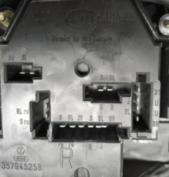 Feu arriere principal droit (feux) VOLKSWAGEN PASSAT 3 Photo n°3