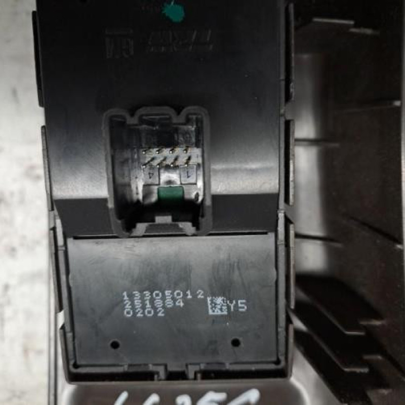 Interrupteur de leve vitre avant gauche OPEL MERIVA B