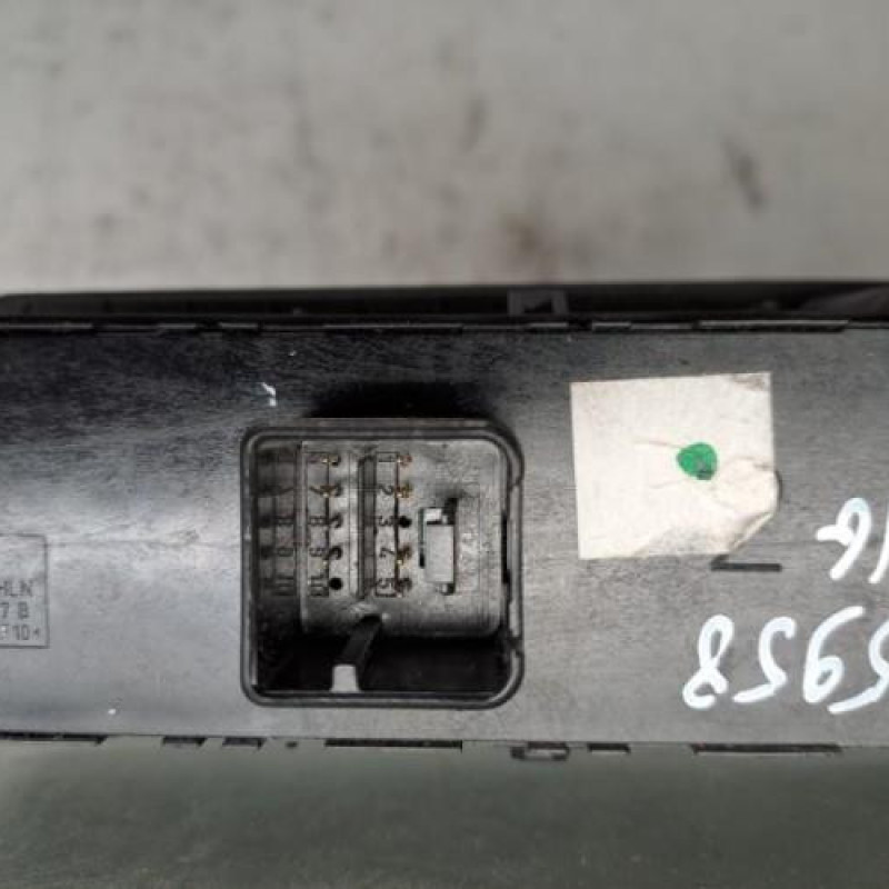 Interrupteur de leve vitre avant gauche VOLKSWAGEN PASSAT 6
