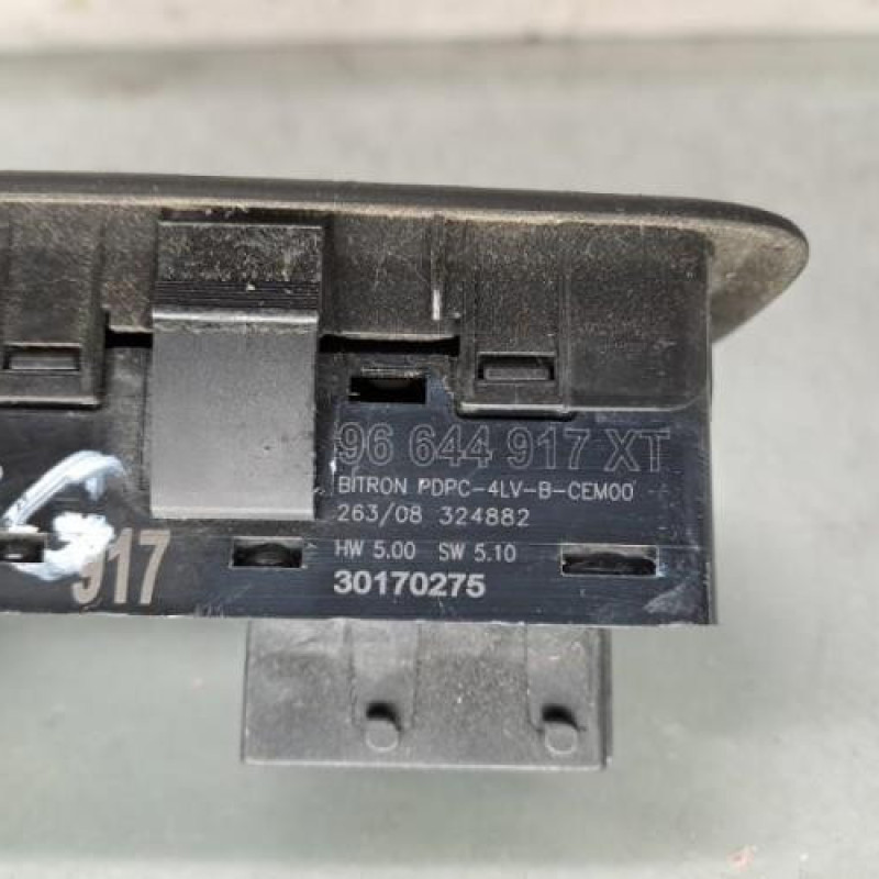 Interrupteur de leve vitre avant gauche PEUGEOT 308 1