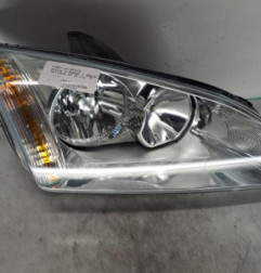 Optique avant principal droit (feux)(phare) FORD FOCUS 2