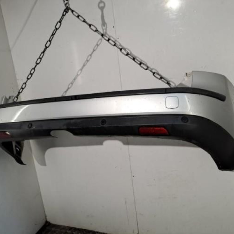 Pare choc arriere FORD FOCUS 2