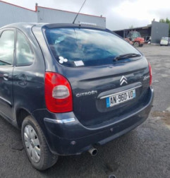 Optique avant principal gauche (feux)(phare) CITROEN XSARA PICASSO Photo n°12