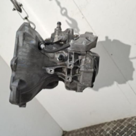 Boite de vitesses OPEL CORSA E Photo n°1
