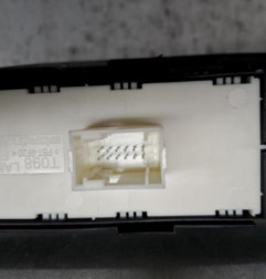 Interrupteur de leve vitre avant gauche FIAT TIPO CROSS Photo n°3