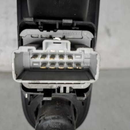 Interrupteur de leve vitre avant gauche RENAULT CLIO 3 Photo n°1