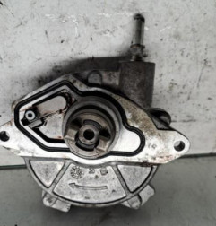 Pompe à vide MERCEDES CLASSE B 245 Photo n°1