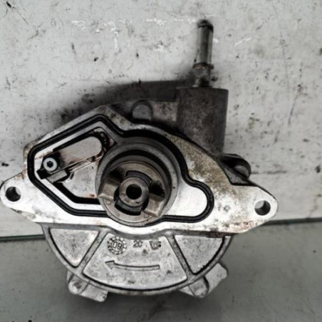 Pompe à vide MERCEDES CLASSE B 245 Photo n°1